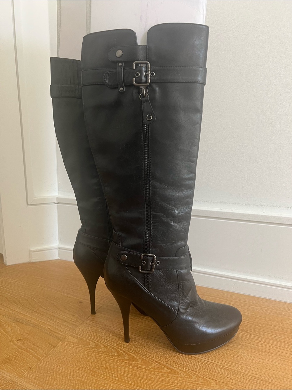 Guess Black Leather Knee-High Stiletto Boots